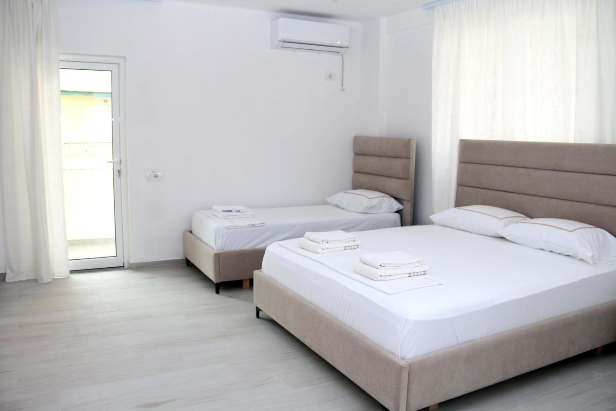 Vila Jovani Sarandë Exterior foto